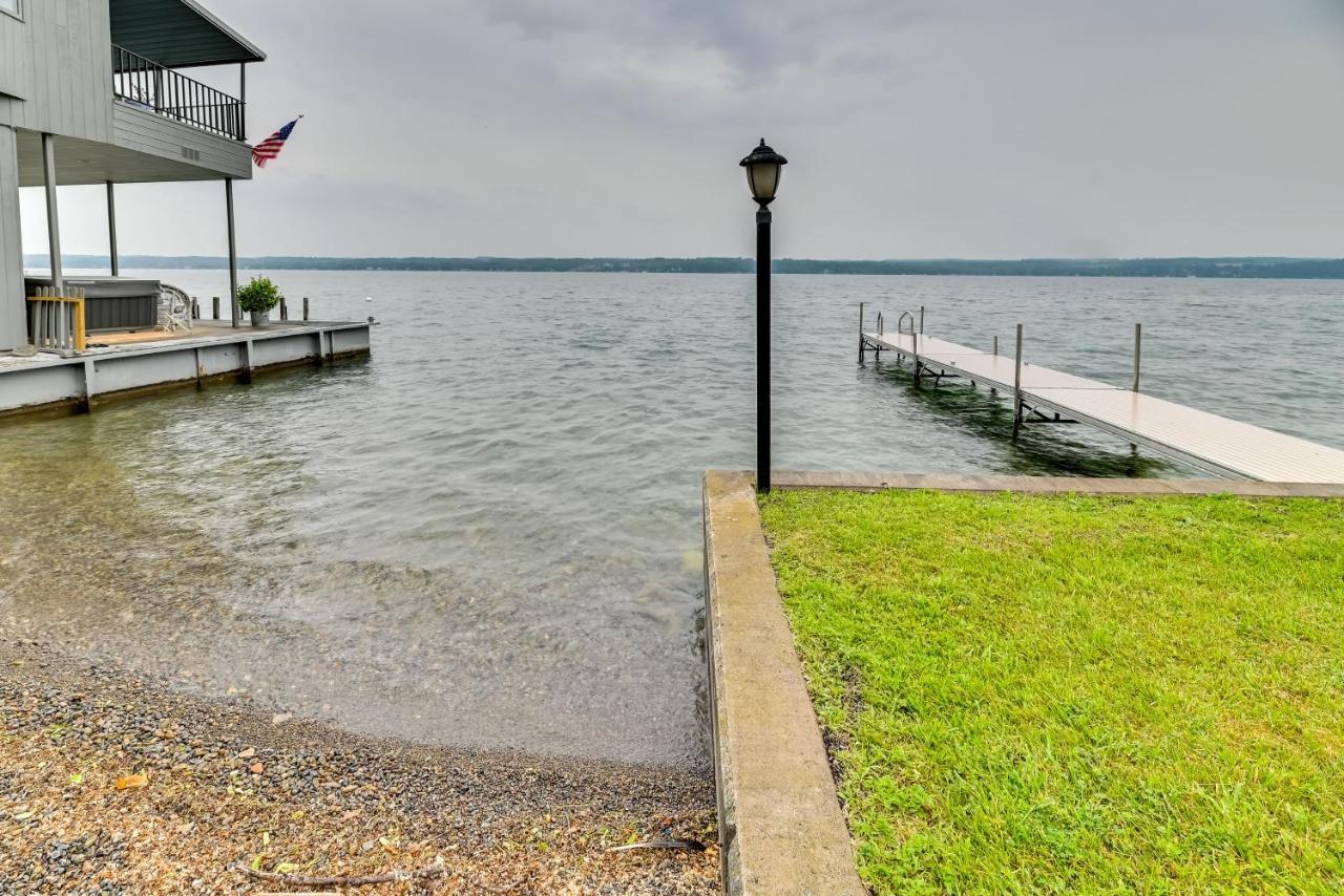 Lakefront Canandaigua Home With Dock And Kayak! Buitenkant foto