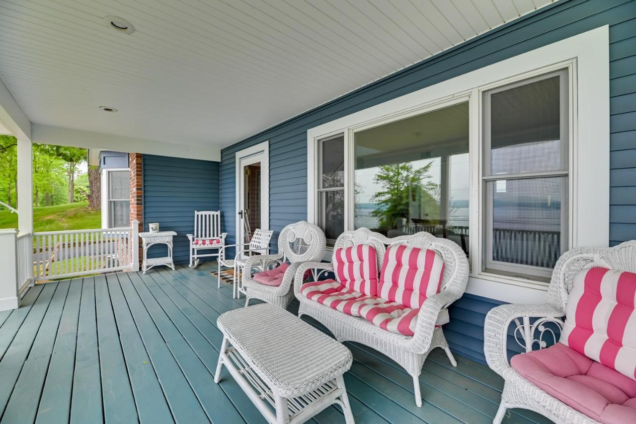 Lakefront Canandaigua Home With Dock And Kayak! Buitenkant foto