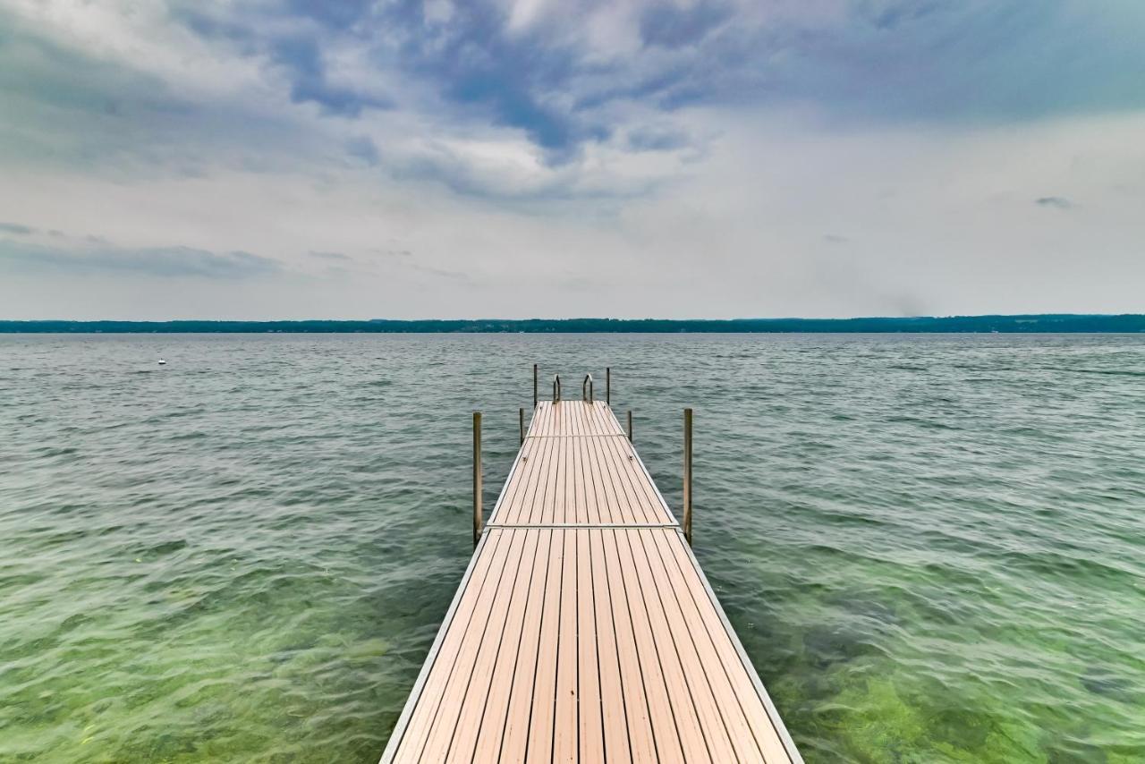 Lakefront Canandaigua Home With Dock And Kayak! Buitenkant foto